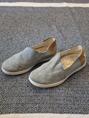 Chaco Women's Slip On Shoes Size 7.5